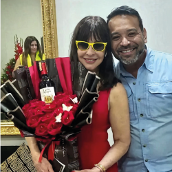 Bouquet Gala de Rosas y Vino | Regalo de Lujo y Distinción