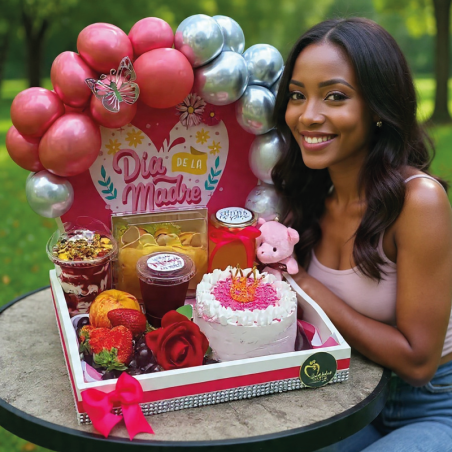Desayuno Sorpresa Reina de Corazones | Mini Torta, Rosas y Globos