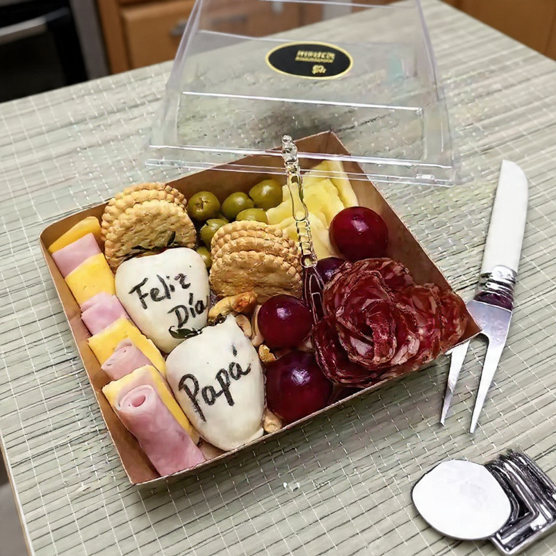 Mini Box Gourmet Charcutería | Fresas con Chocolate y Embutidos