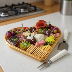 Corazón Gourmet de Charcutería | Regalo de Lujo con Fresas y Quesos